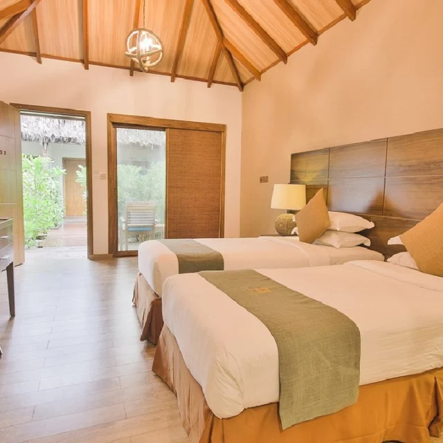 https://conchholidays.com/wp-content/uploads/2018/09/Thinadhoo-accomodation-640x640.webp