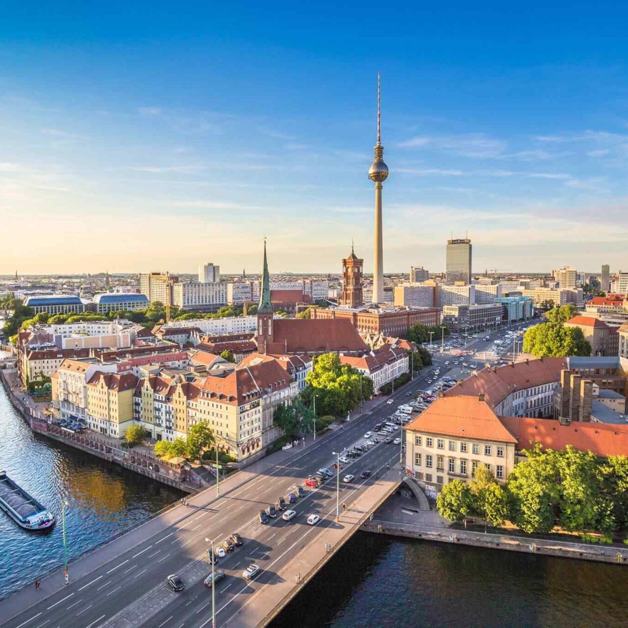 https://conchholidays.com/wp-content/uploads/2018/09/destination-berlin-05-1280x1280.jpg
