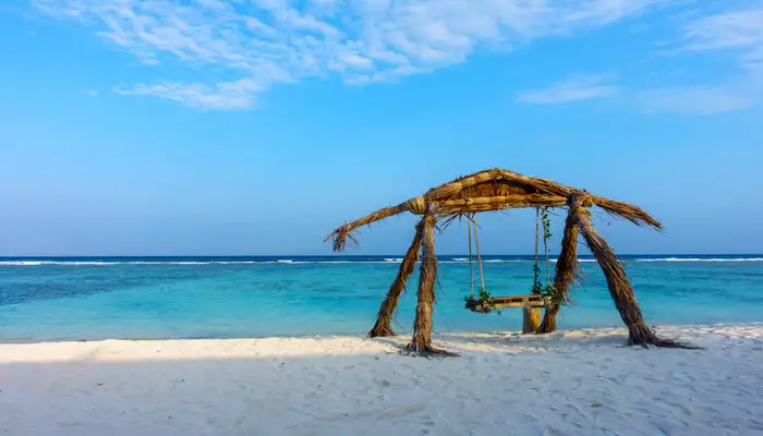 hulhumale-beach-conch-