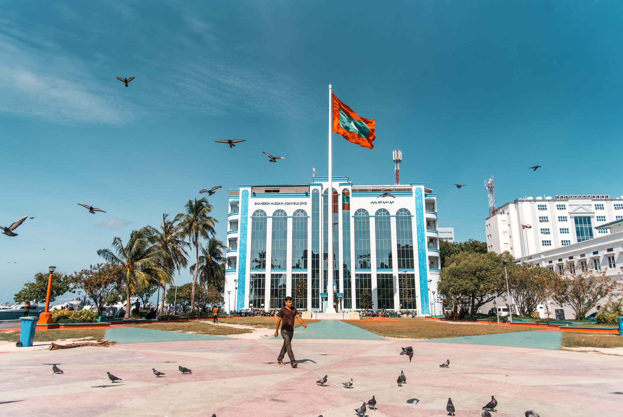 republican-square-male-city-tour-conch-holidays