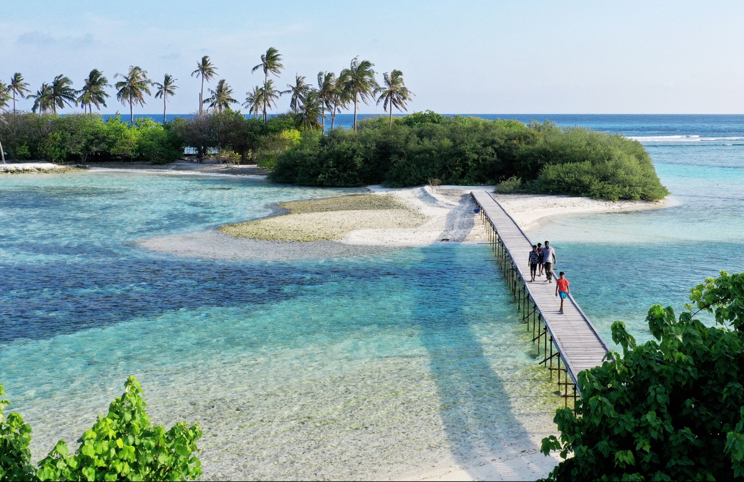 guraidhoo-surf-island-maldives-conch-holidays