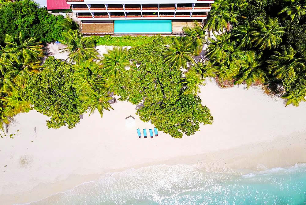 kiha-beach-dharavandhoo-conch-holidays-maldives