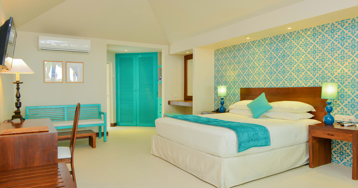 Conch Holidays_Adaaran Select Hudhuran Fushi - Beach Villa - interior