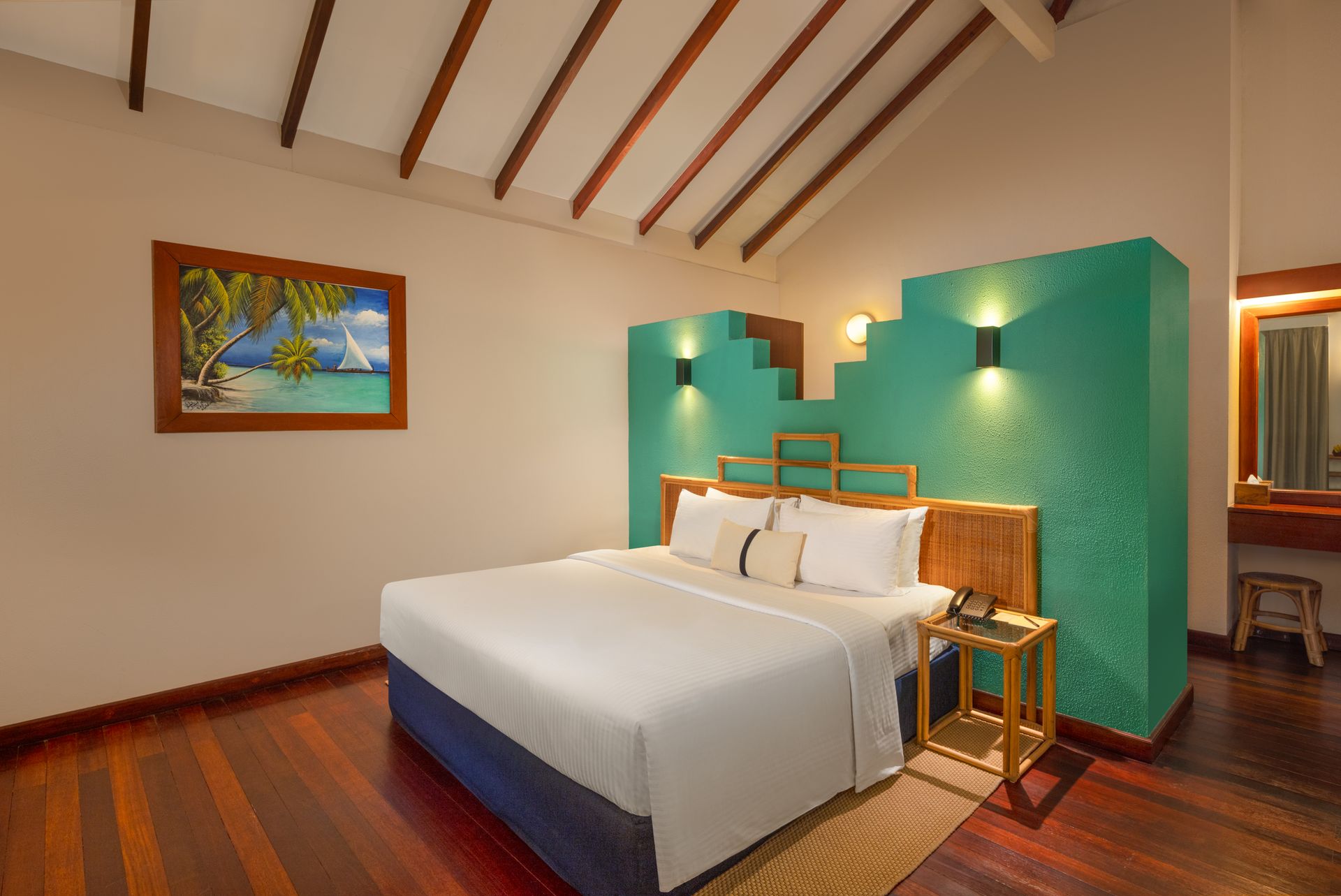 Honeymoon-king size bed_Adaaran Select Meedhupparu_Conch Holidays