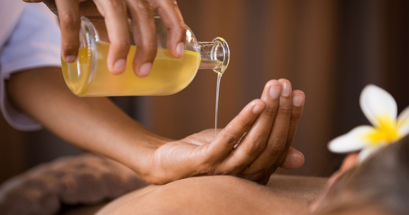 MANDARA-SPA-natural oils-Adaaran Select Meedhupparu_Conch Holidays_Maldives