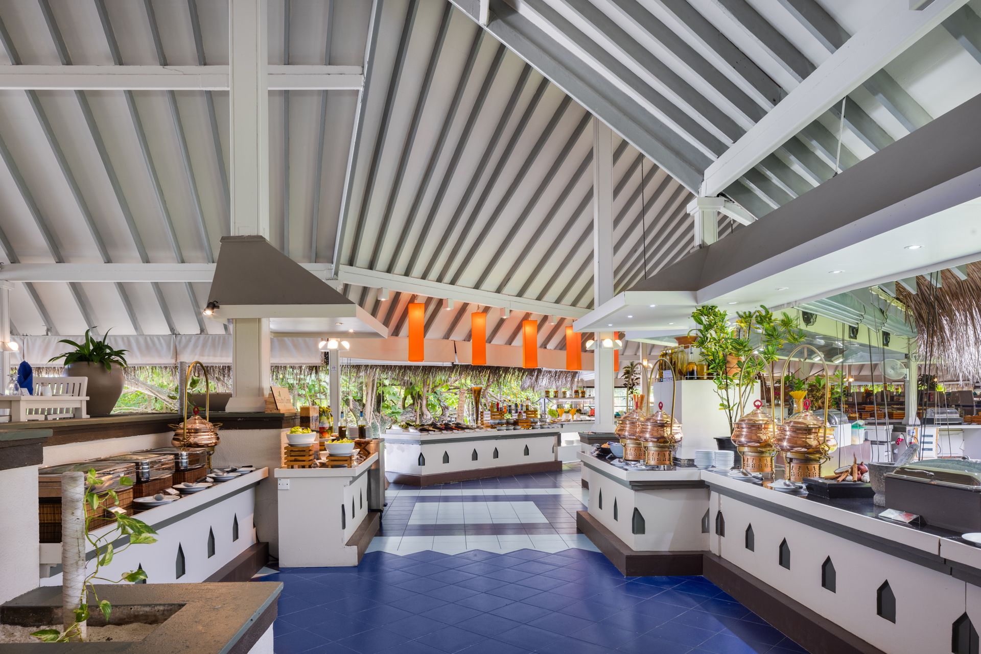 https://conchholidays.com/wp-content/uploads/2026/05/Main-restaurant_Buffet-counters-2-indoor-seating_Adaaran-Club-Rannalhi_Conch-Holidays.jpg