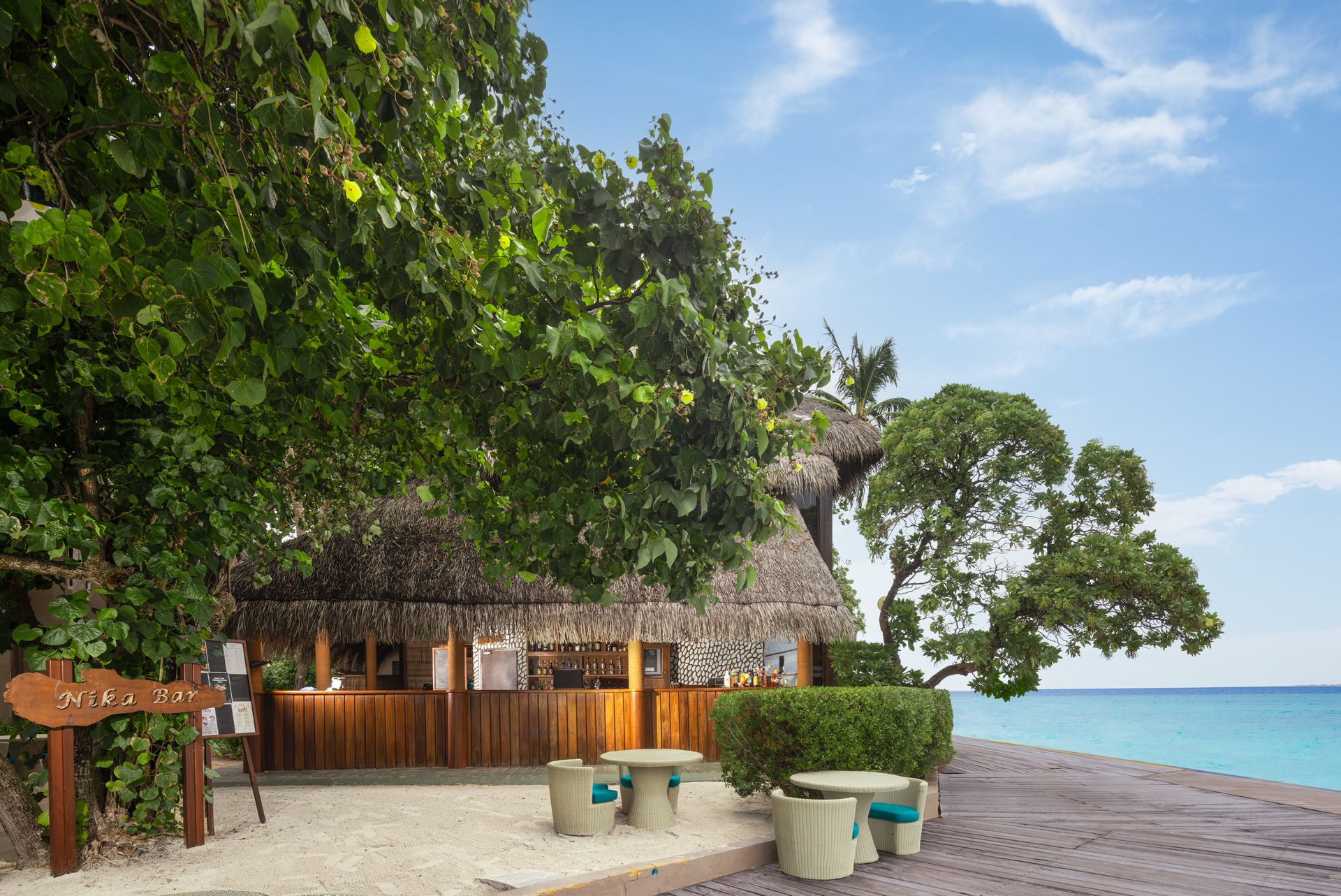 https://conchholidays.com/wp-content/uploads/2026/05/Nika-bar_Adaaran-Club-Rannalhi_Conch-Holidays.jpg