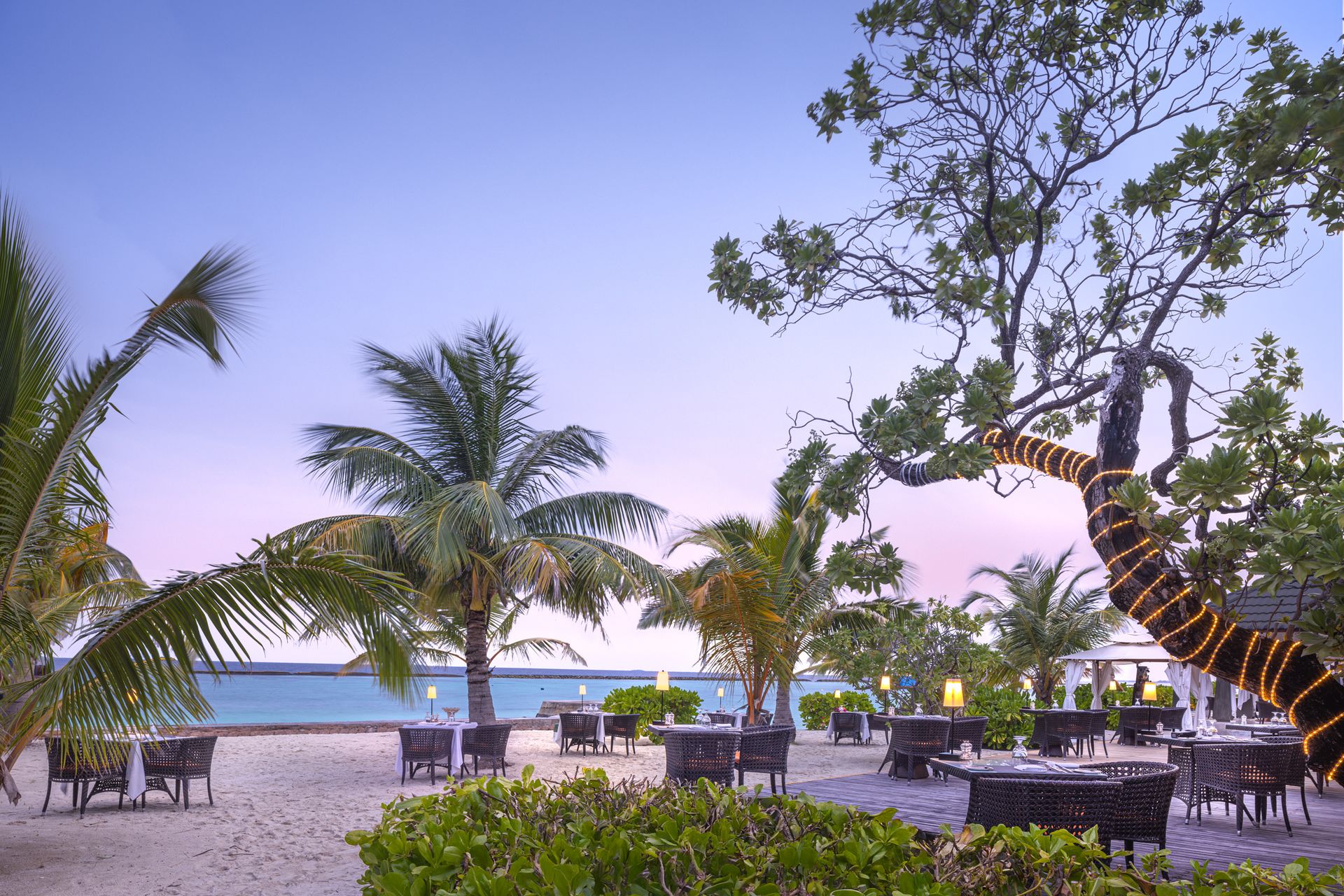 Thavaa Restaurant 1 - Adaaran Select Meedhupparu_Conch Holidays