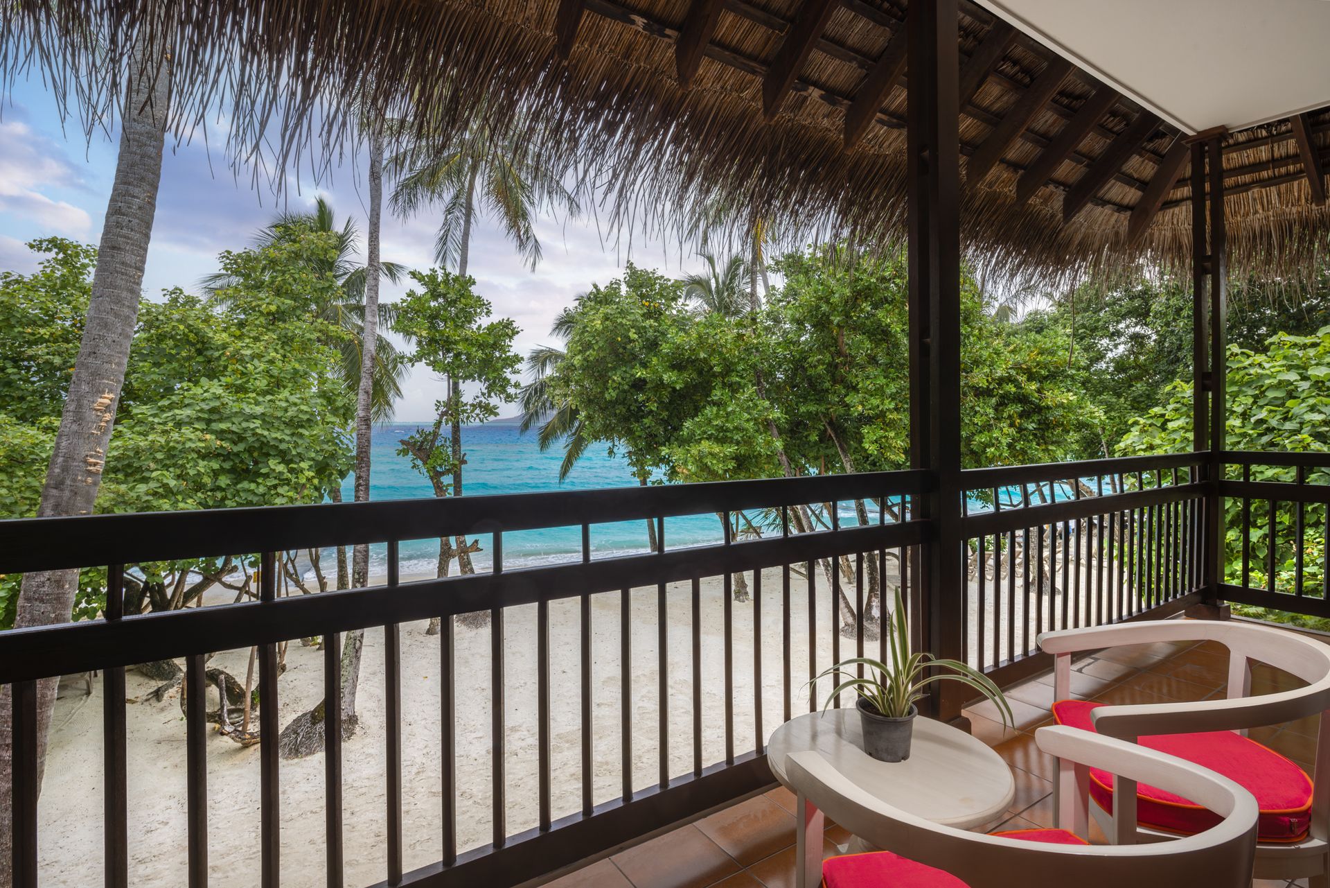 classic-ocean-view-room-Private_balconey_Adaaran Club Rannali_Conch Holidays