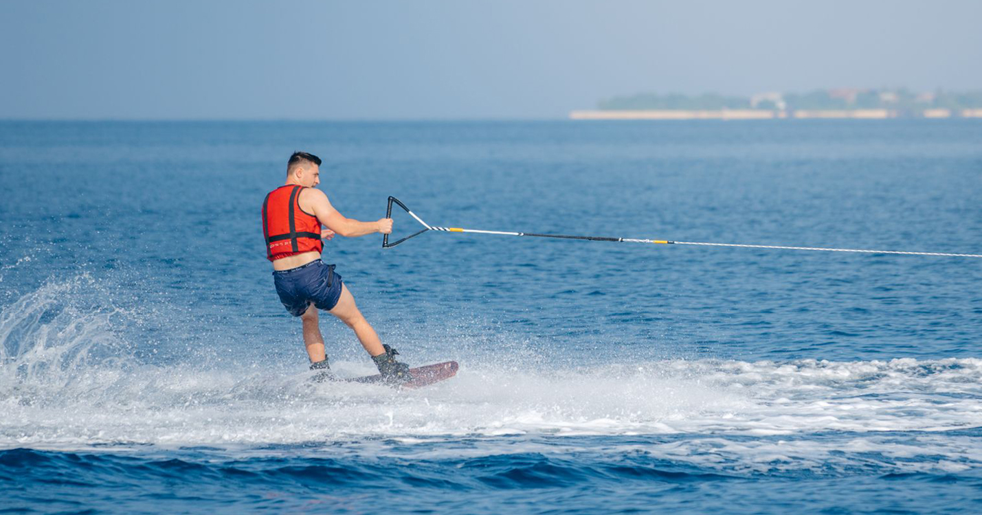 watersports-wakeboarding-Adaaran Select Meedhupparu_Conch Holidays_Maldives